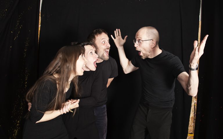 Improtheater Show - Action und Drama Improvisationstheater